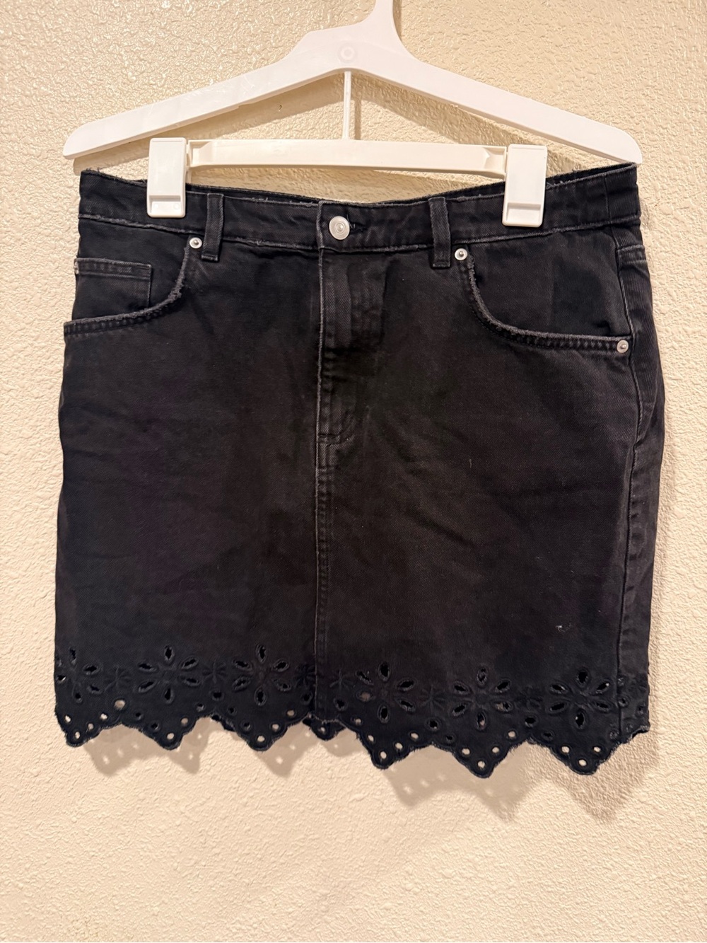 H&M Black Eyelet-Hem Denim Mini Skirt